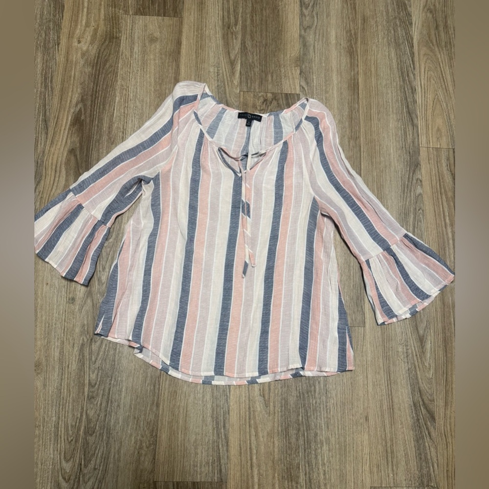 Fred White and Blue Relaxed 3/4 Sleeve Blouse (M)